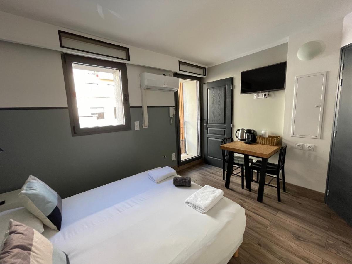 Casa Hotel Aix-en-Provence Esterno foto