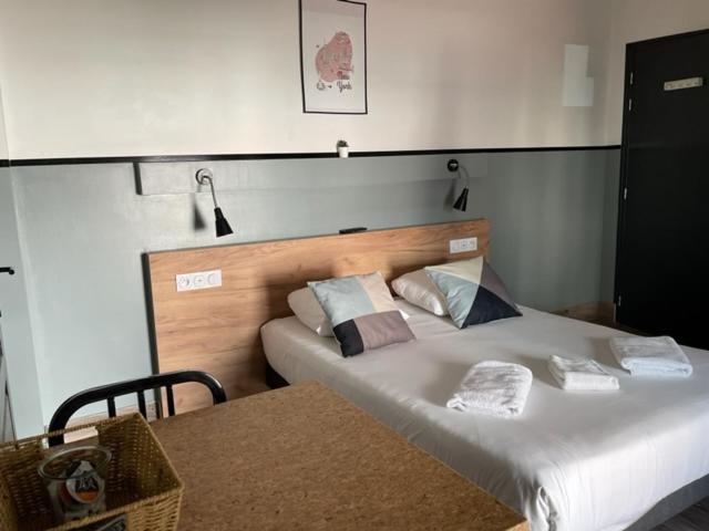 Casa Hotel Aix-en-Provence Esterno foto