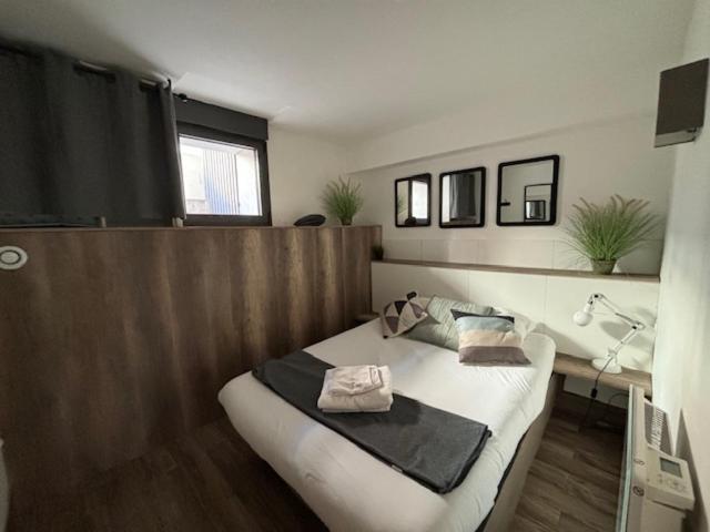 Casa Hotel Aix-en-Provence Esterno foto